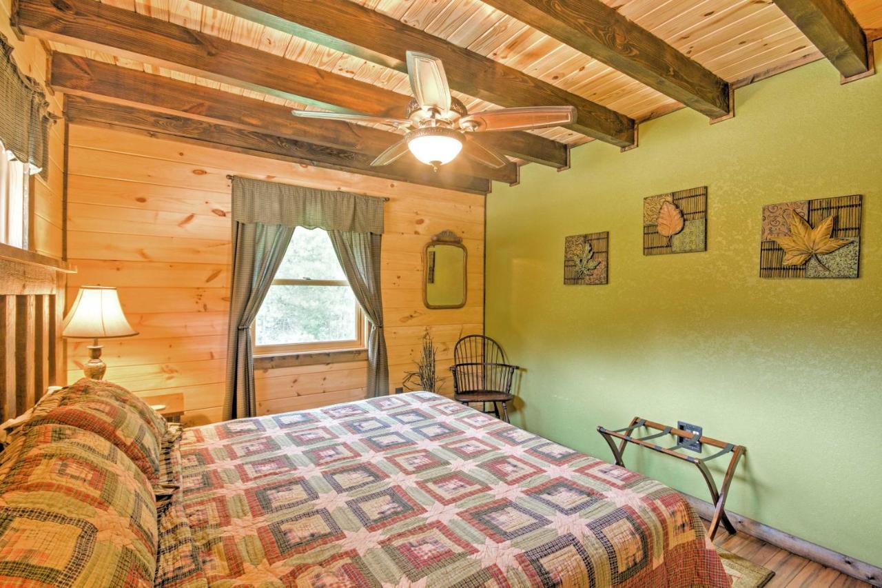 Scenic Fox Ridge Cabin On 4 Acres With Hot Tub! Whittier Exteriér fotografie